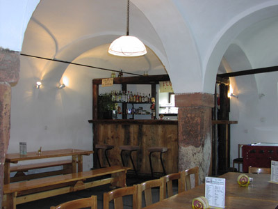 č. p.&nbsp;1 - bývalá konírna, dnes restaurace