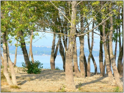 Zajímavý pohled na&nbsp;Nechranickou přehradu