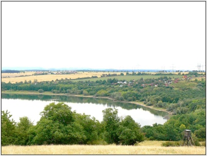 Pohled ze&nbsp;západu na&nbsp;Poláky